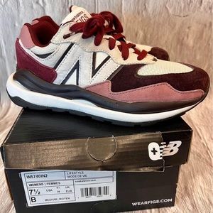 FIGS NB women’s shoes size 7.5